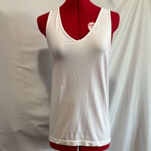 Apt. 9 White V-Neck Tank Top LL199